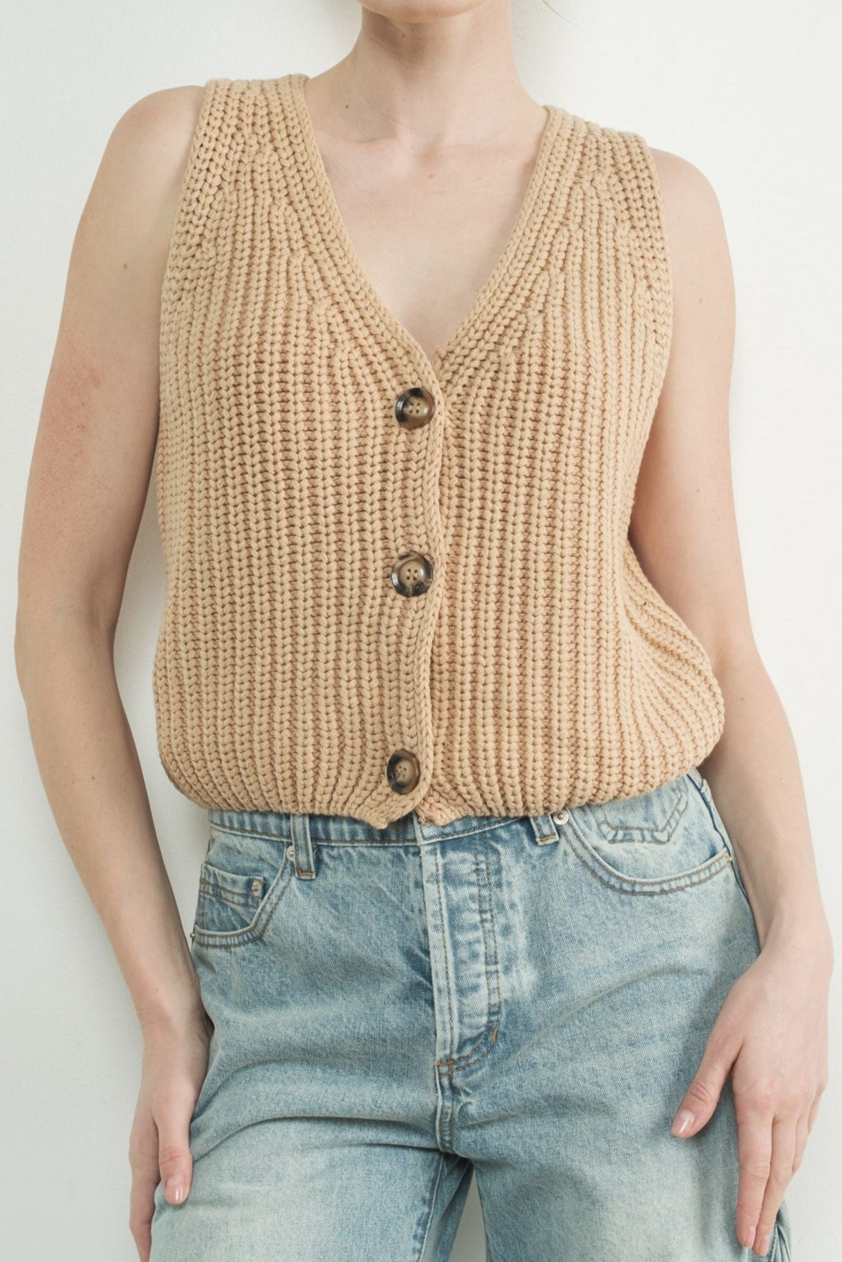 Macie Mineral Wash Vest in Taupe
