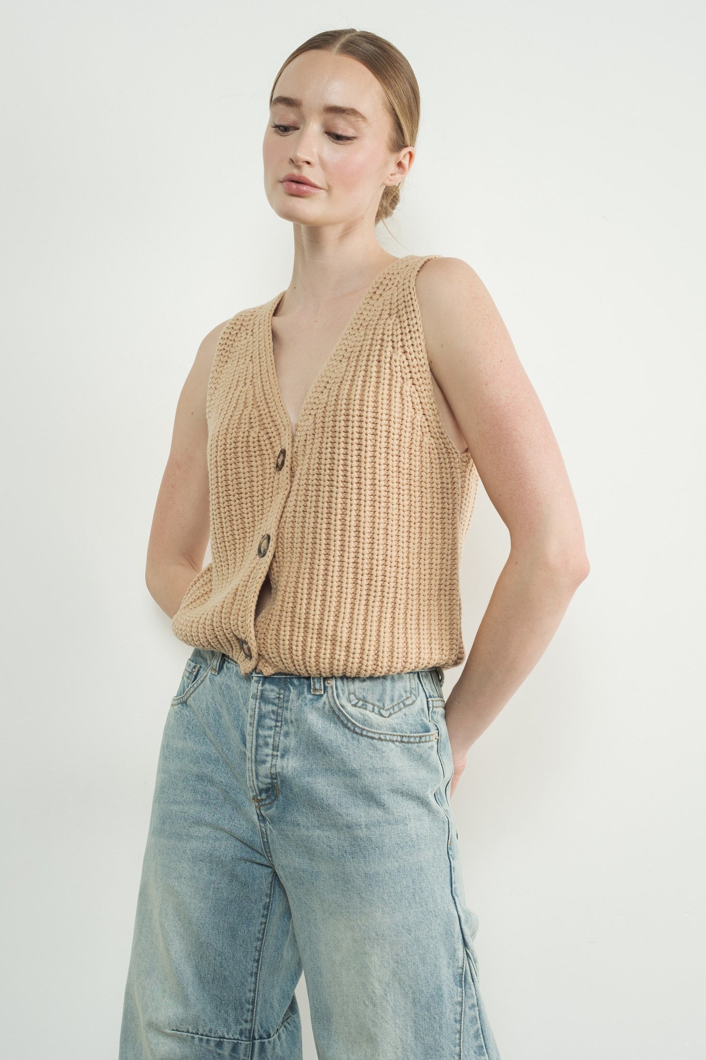 Macie Mineral Wash Vest in Taupe