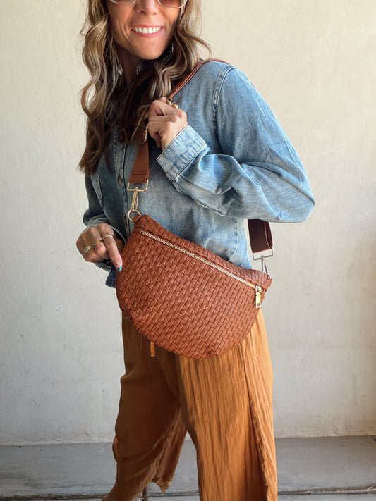 Betty Crossbody Bag in Cognac Brown