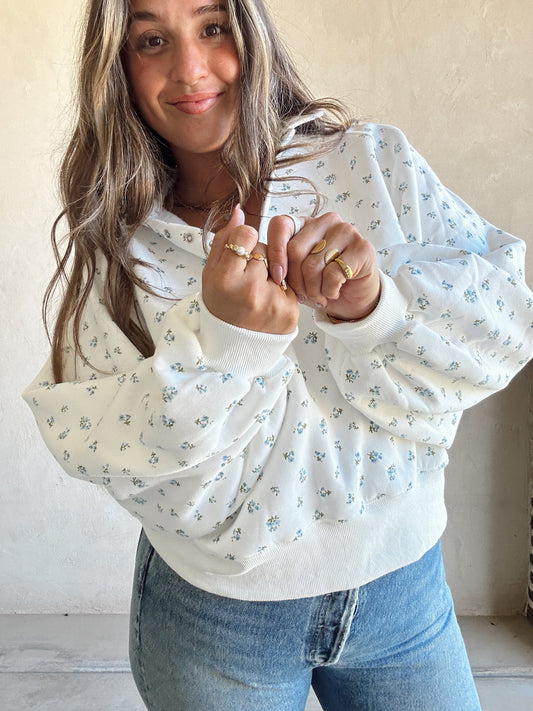 Kaylani Sweatshirt in White Floral