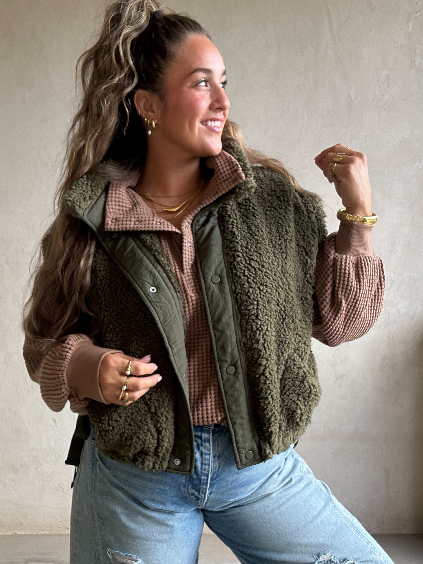 Karissa Sherpa Vest in Olive