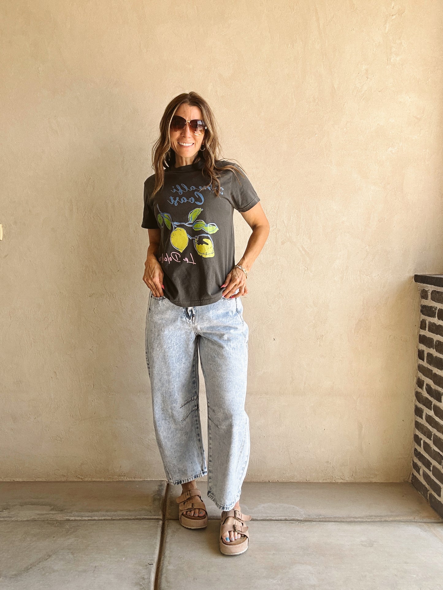 Amalfi Coast Tee in Pepper