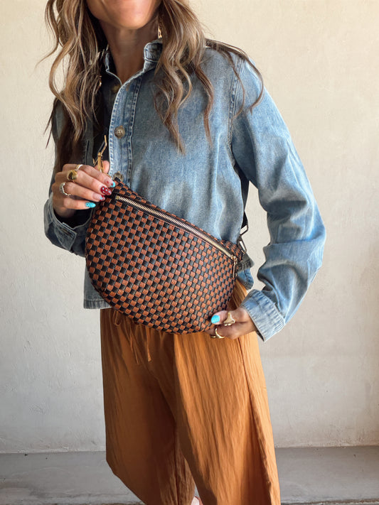Betty Crossbody Bag in Cognac & Black
