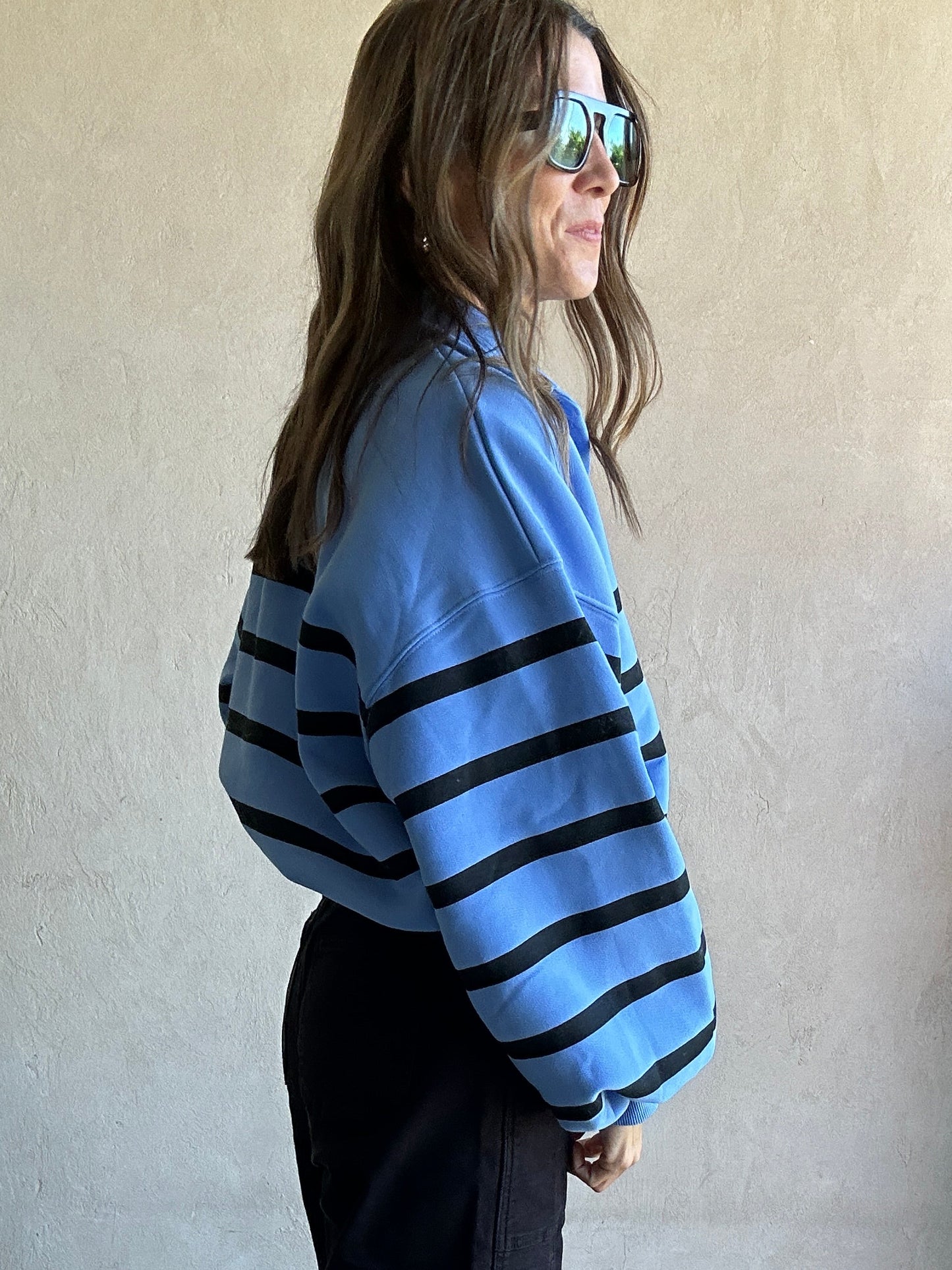 Kaylani Sweatshirt in Blue & Black