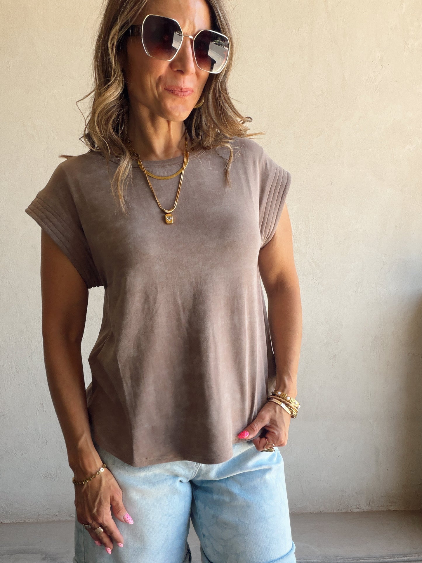 Liv Mineral Washed Top in Mocha