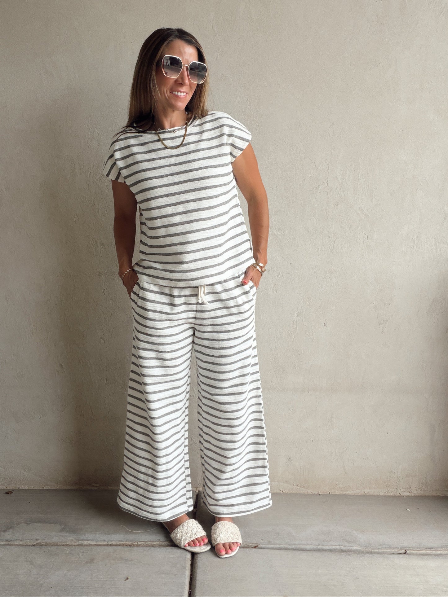 Krystal Set in Ivory & Light Gray