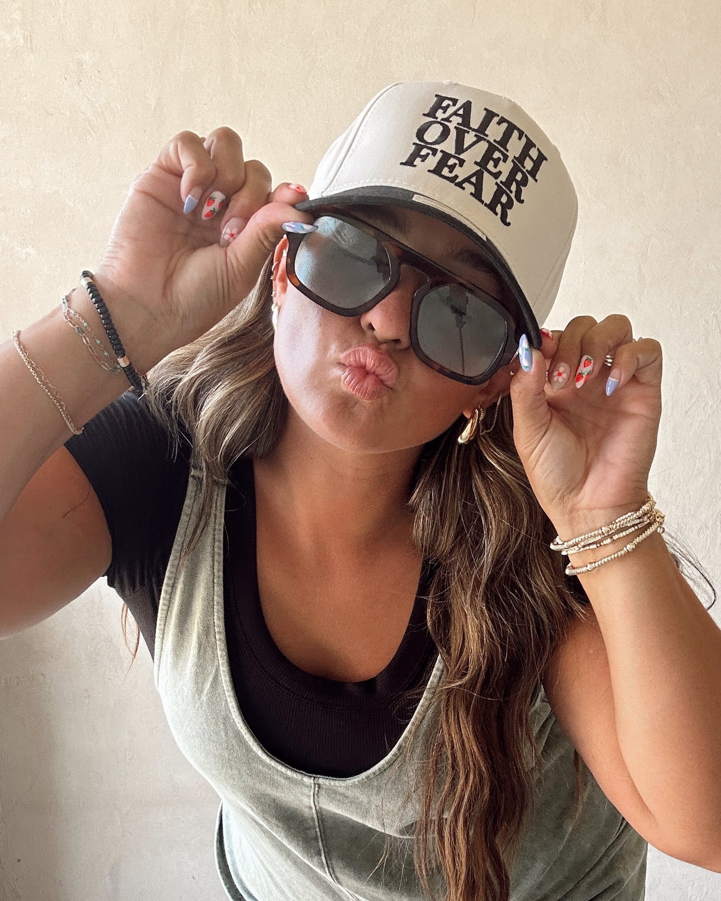 Faith Over Fear Hat in Black