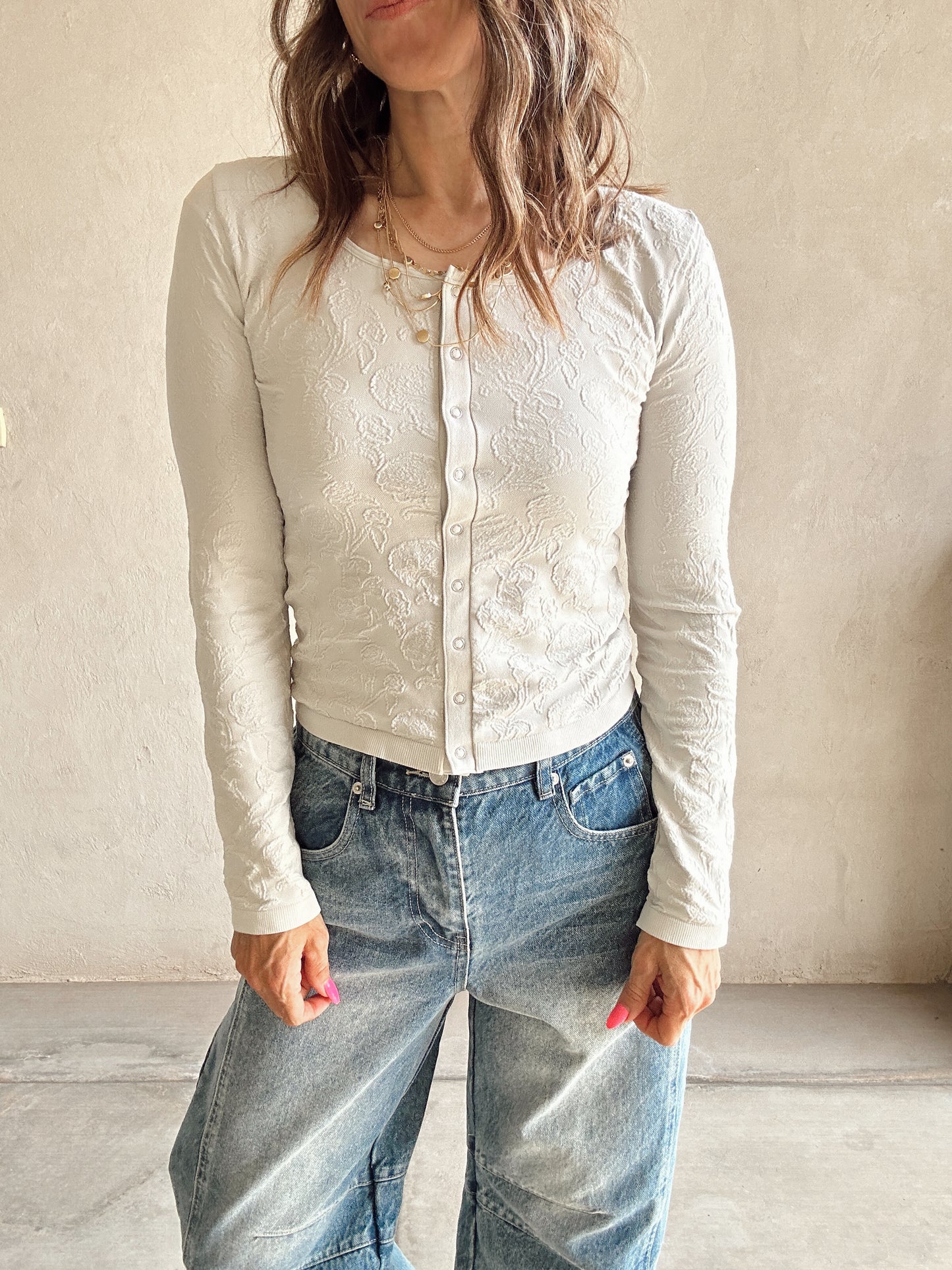 Annette Floral Textured Seamless Cardigan in 3 Colors
