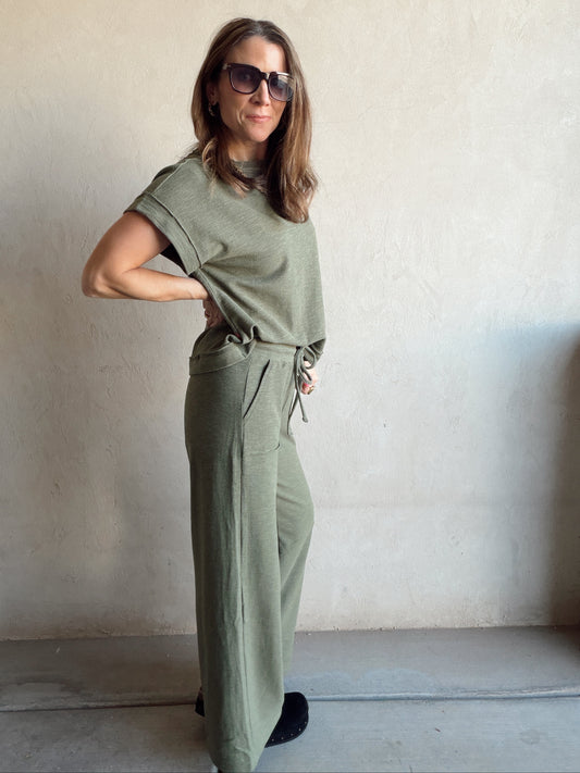 Vanessa Set in Olive