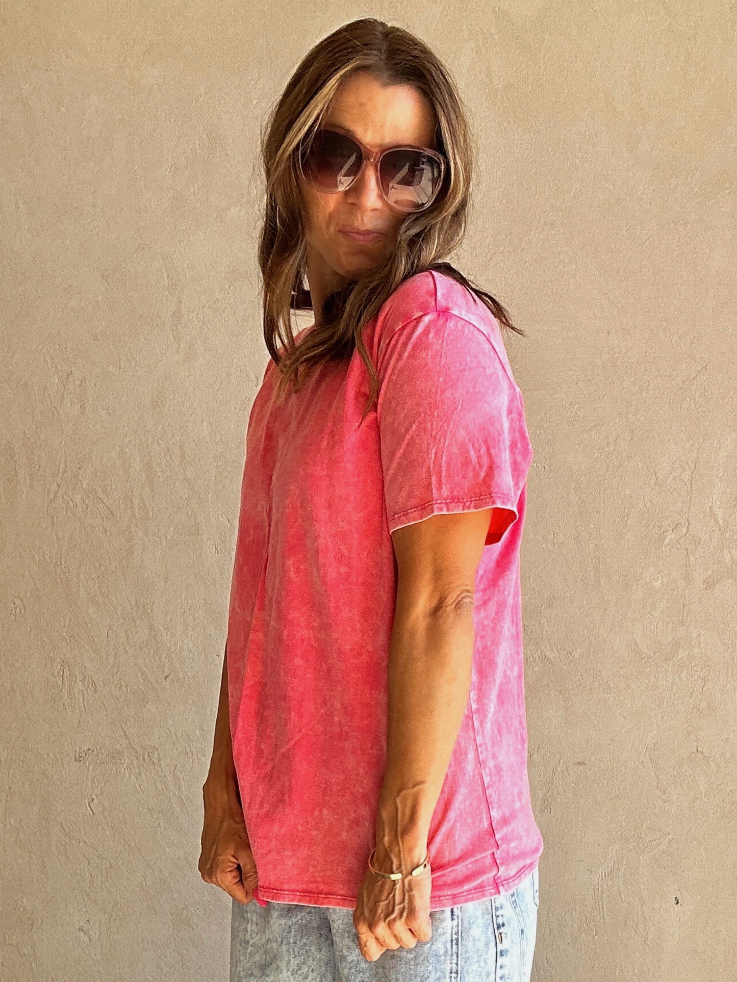 Tara Acid Wash Tee in Pink