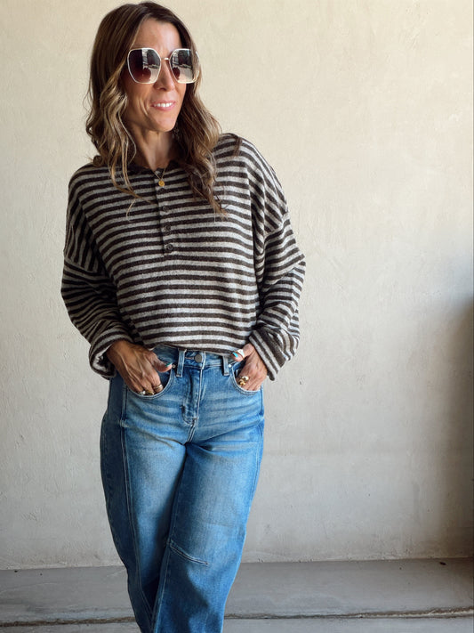 Hanna Henley Sweater in Chocolate Brown
