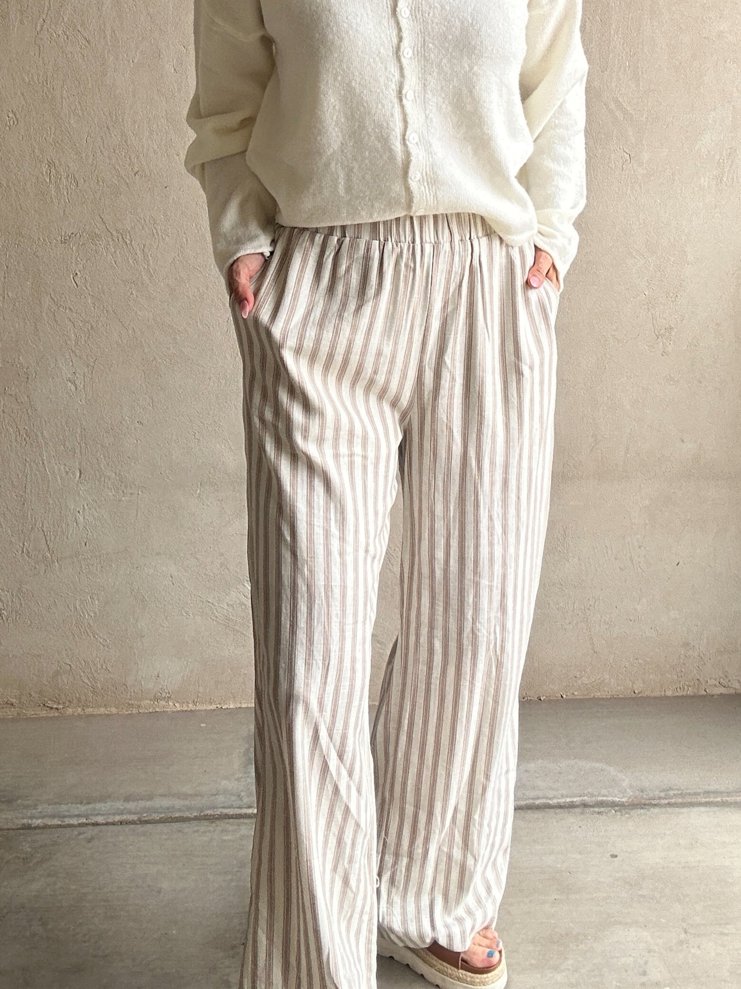 Sydney Linen Pants in Mocha & Ivory