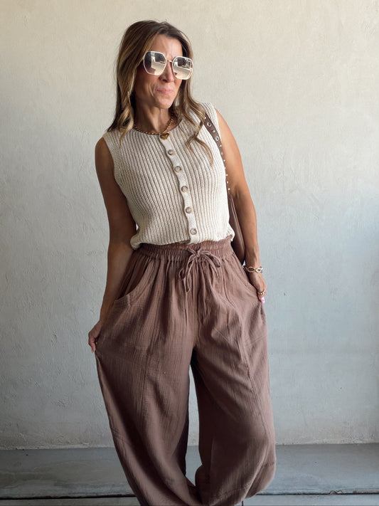 Leila Pants in Mocha