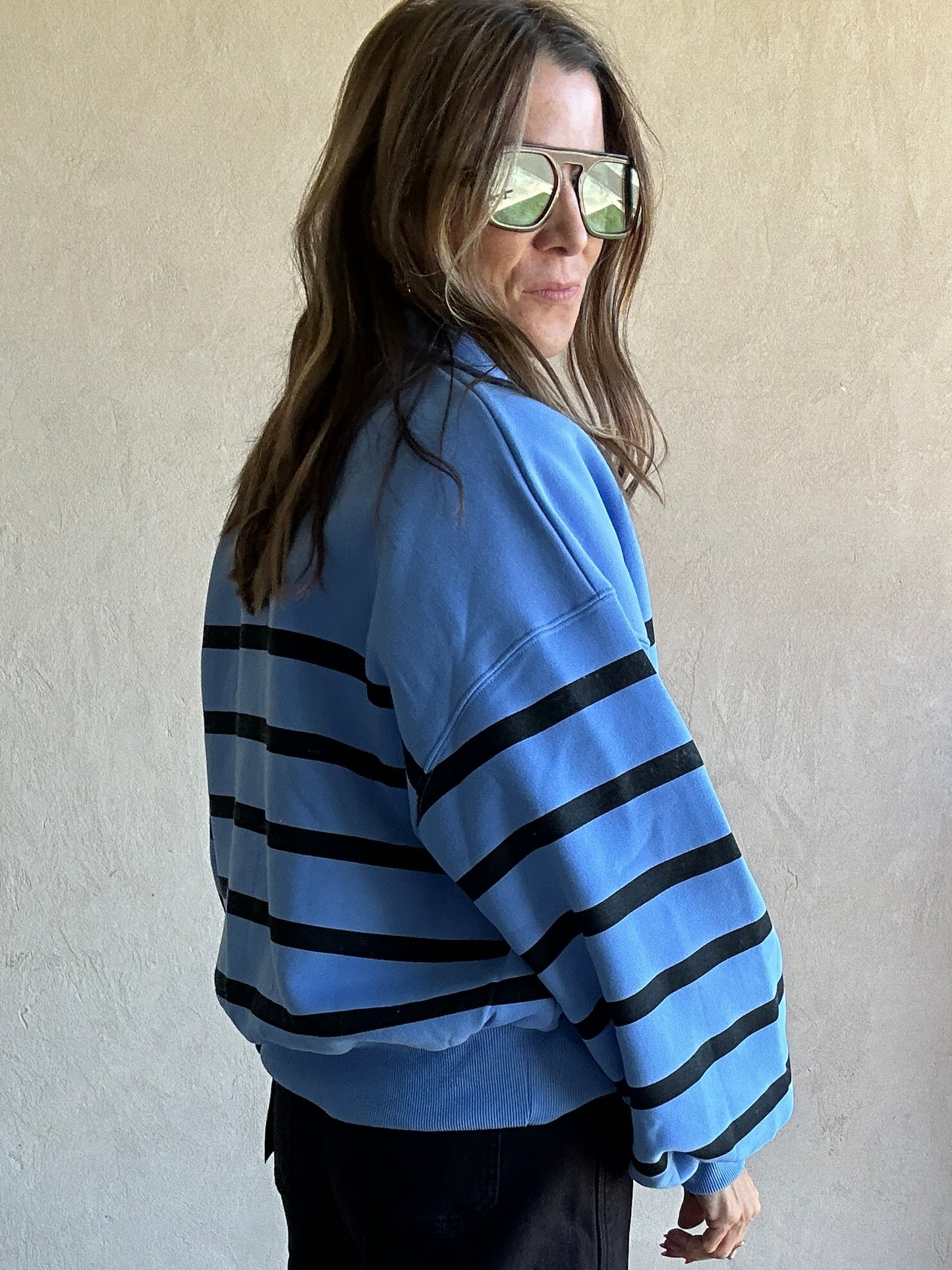 Kaylani Sweatshirt in Blue & Black