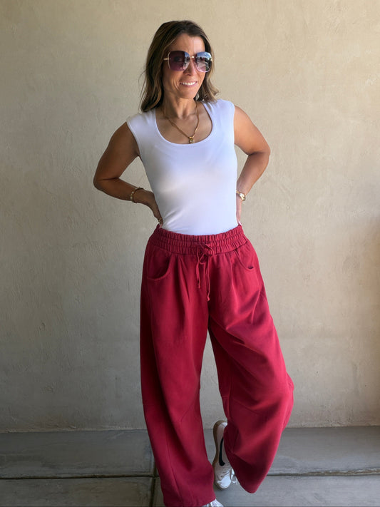 Barrel Sweatpants in Crimson