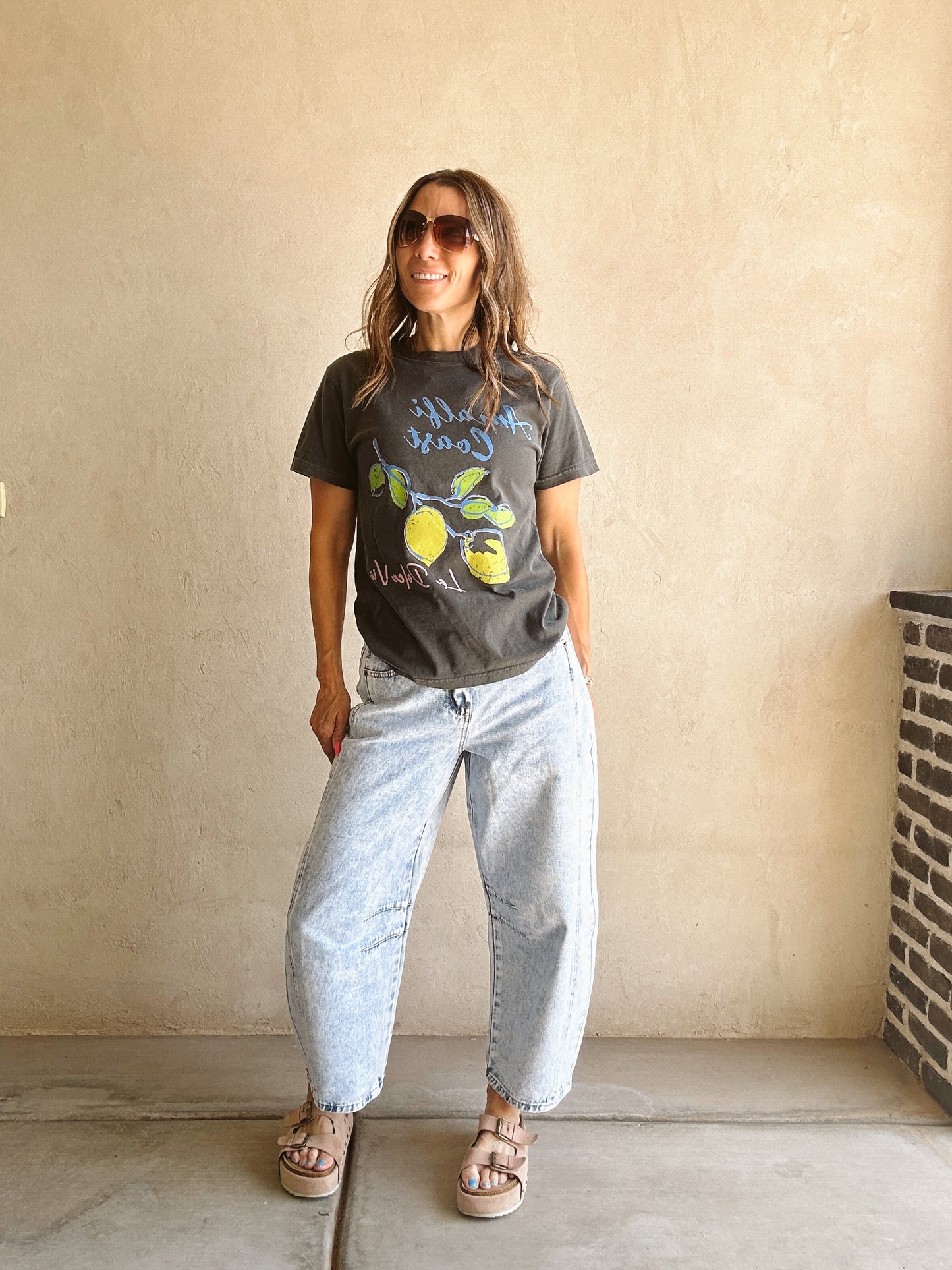 Amalfi Coast Tee in Pepper
