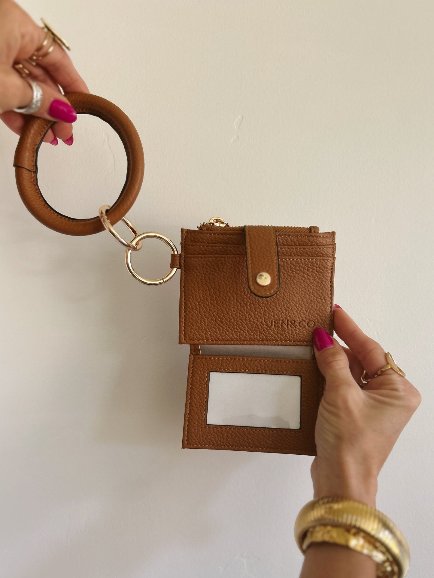 Sammie Wristlet Wallet in Cognac