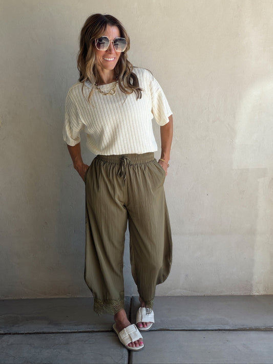 Bella Lace Detailed Pants in Olive