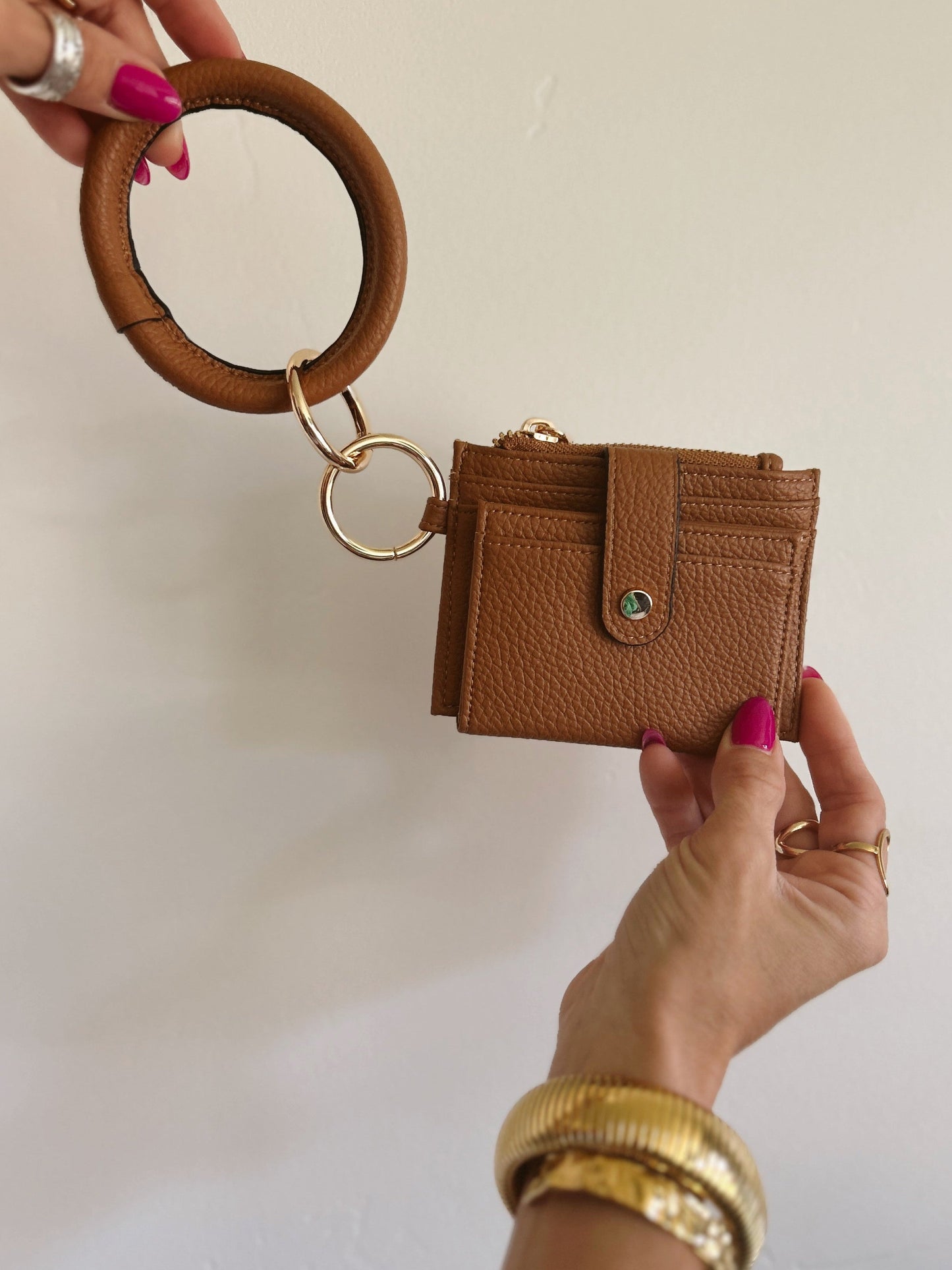 Sammie Wristlet Wallet in Cognac