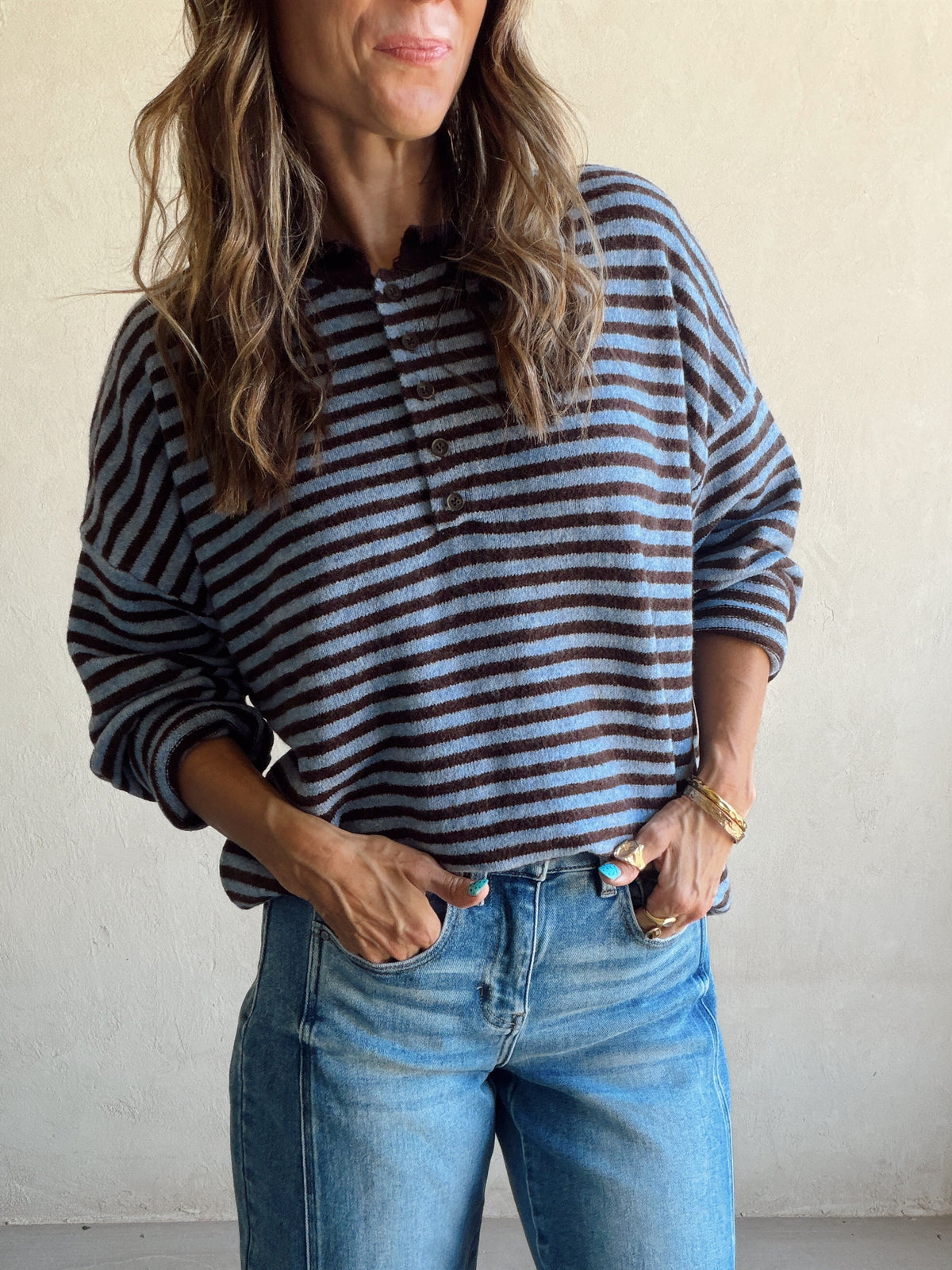 Hanna Henley Sweater in Blue & Chocolate