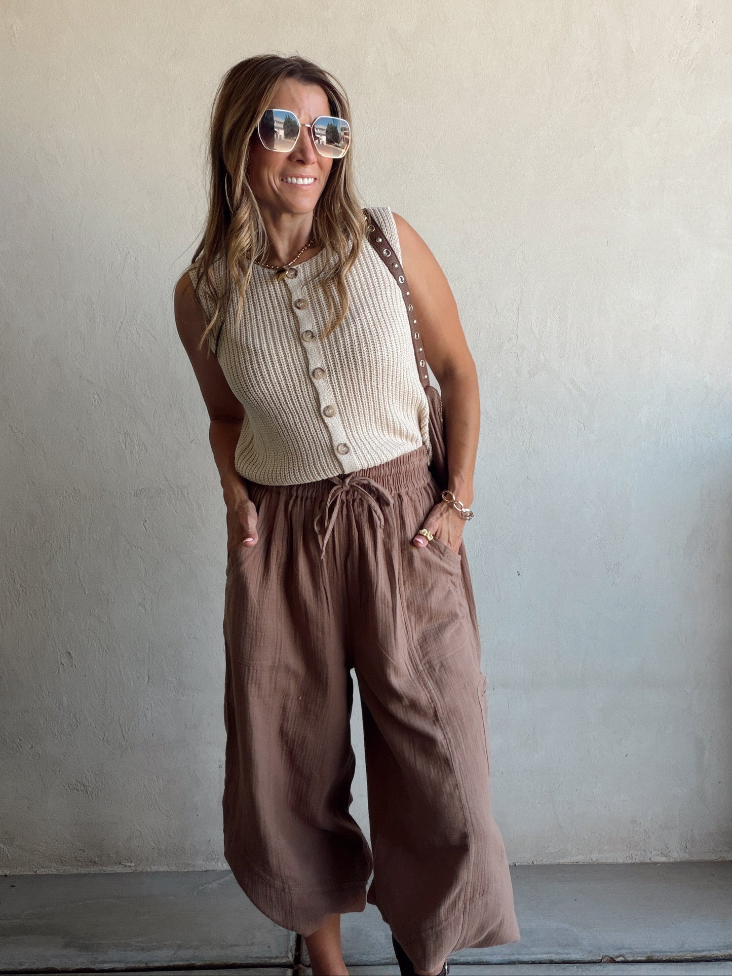 Leila Pants in Mocha