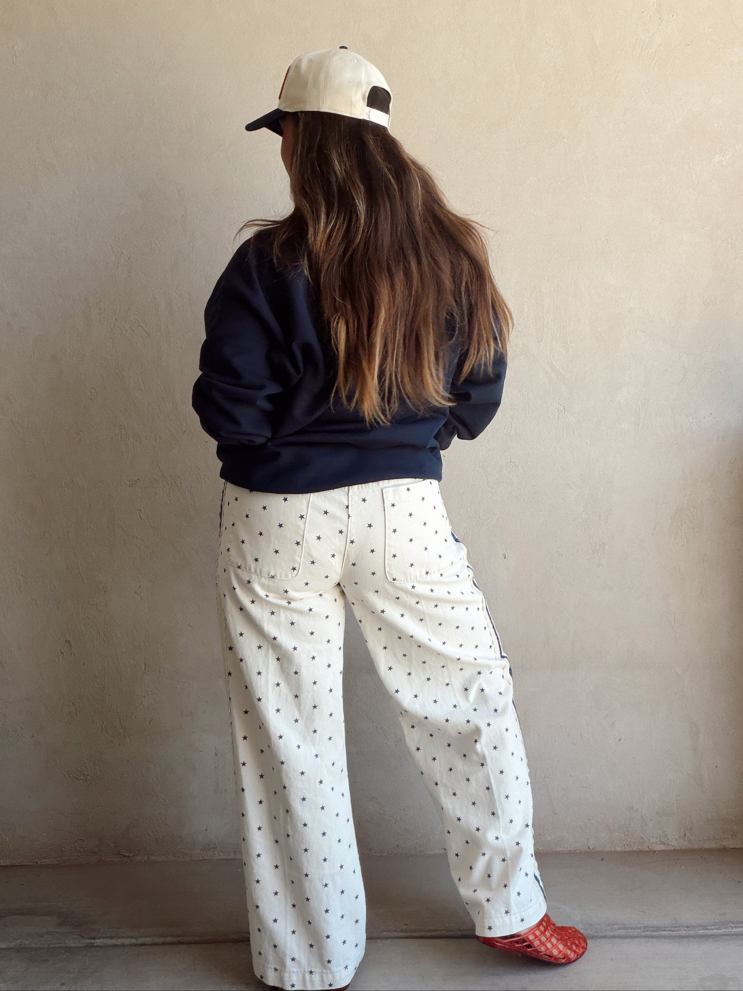 Howdy Sweatshirt in Navy
