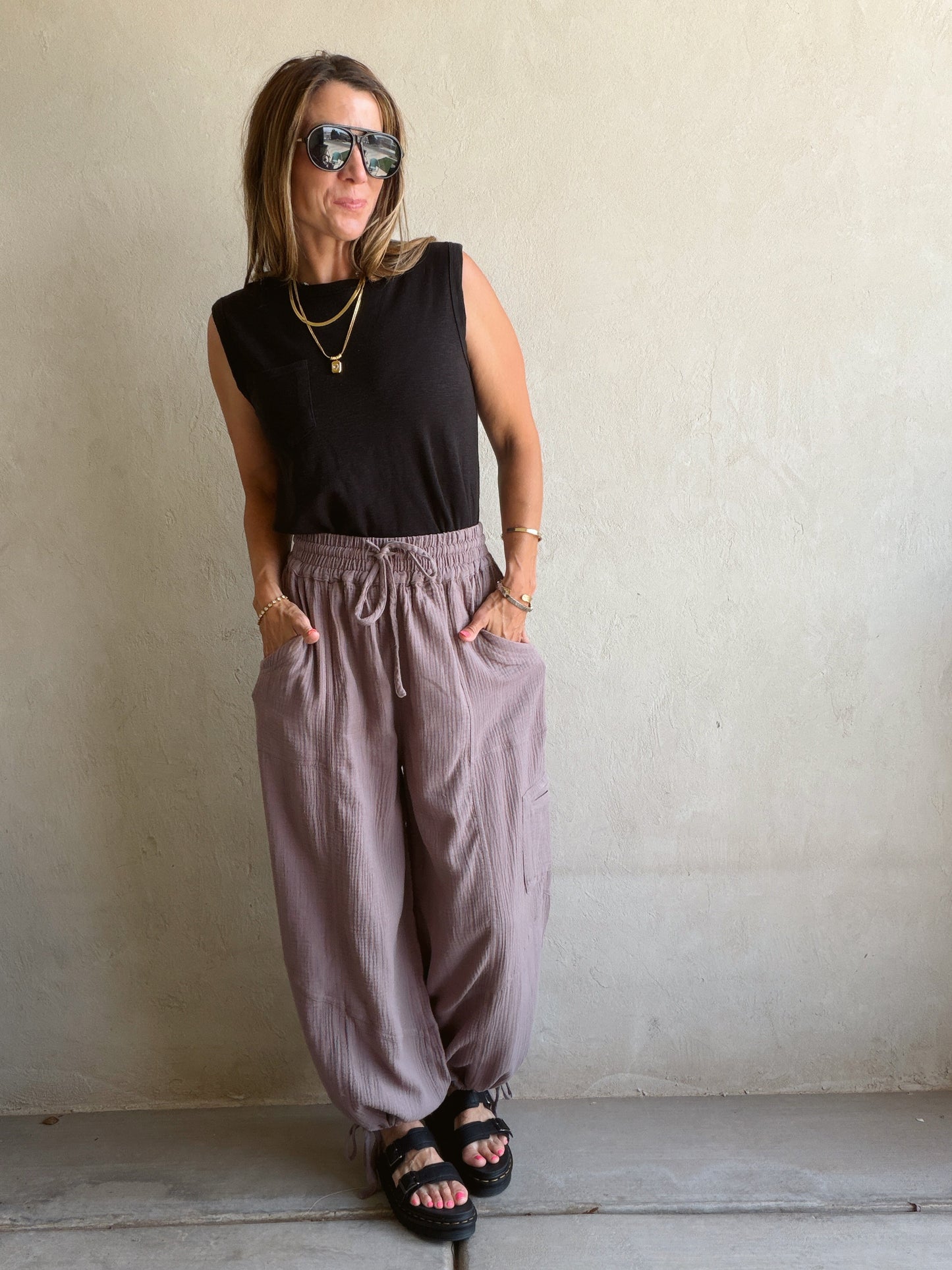 Leila Pants in Dark Lilac