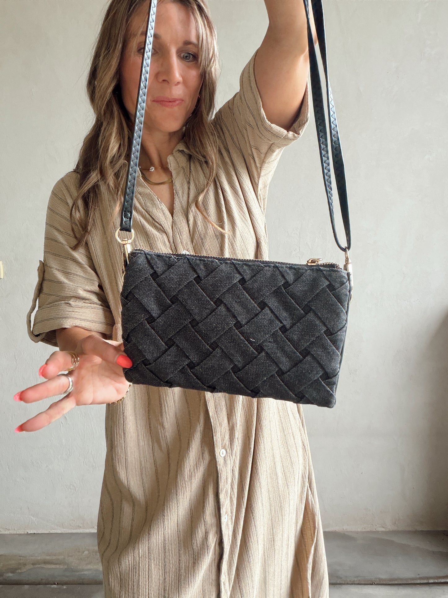 Saree Crossbody Purse in Charcoal