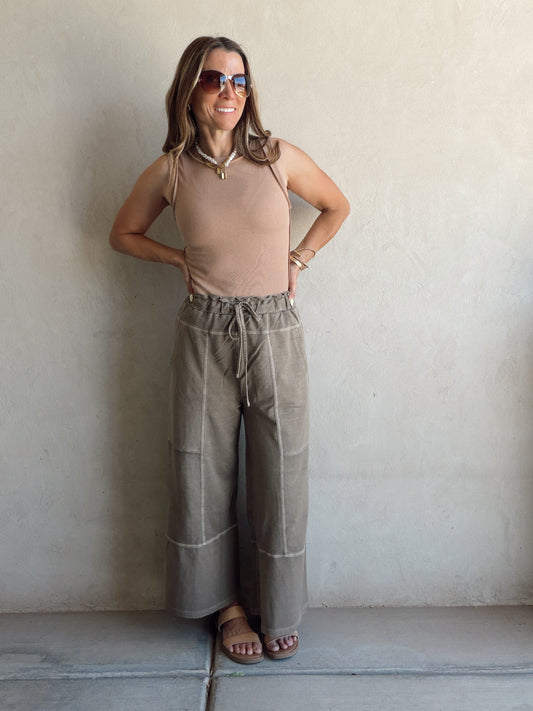 Sandy Pants in Brown