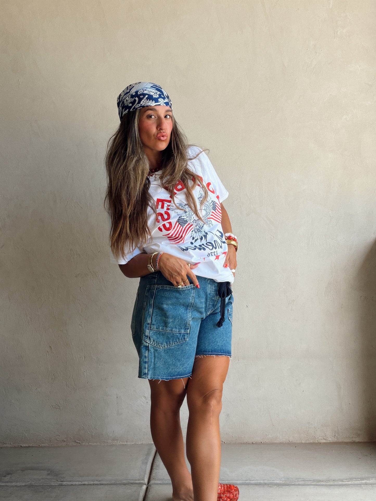 Kendra Barrel Shorts in Medium Wash