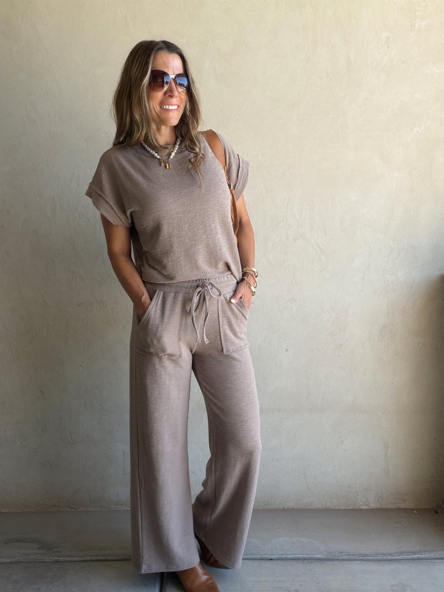 Vanessa Set in Taupe
