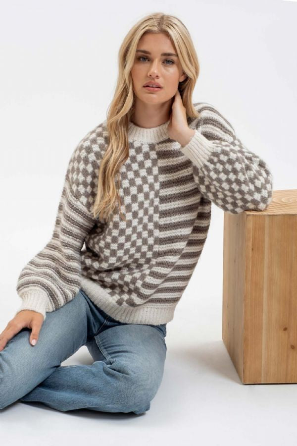 Chelise Checkered Sweater in Ash