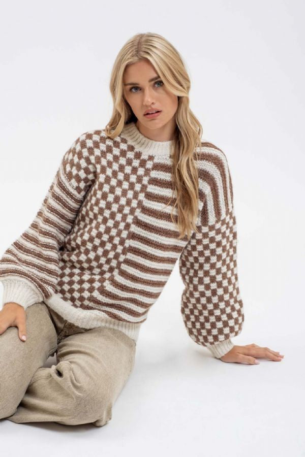 Chelise Checkered Sweater in Mocha