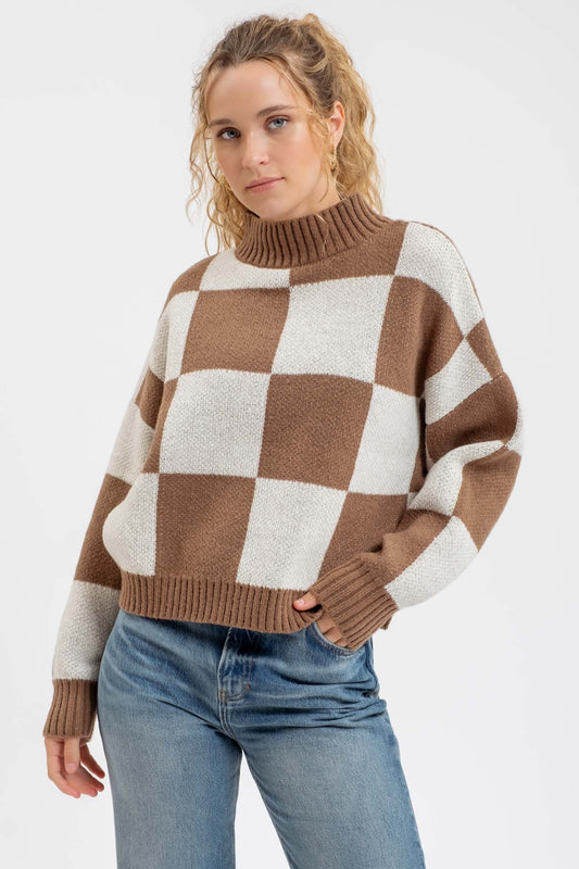 Keri Checkered Sweater in Mocha and White