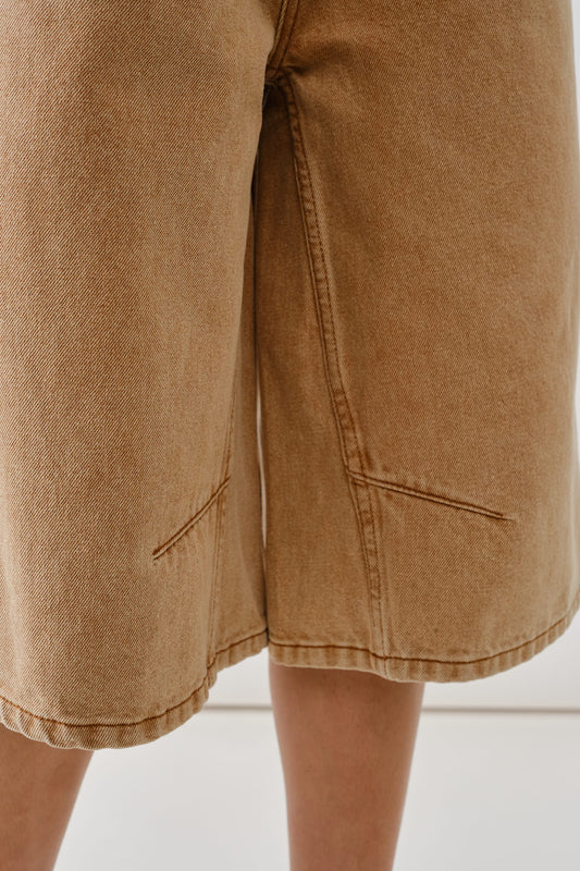 Bailey Jorts in Camel