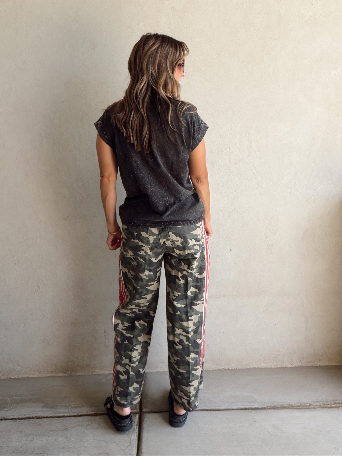 Amber Mineral Washed Top in Black