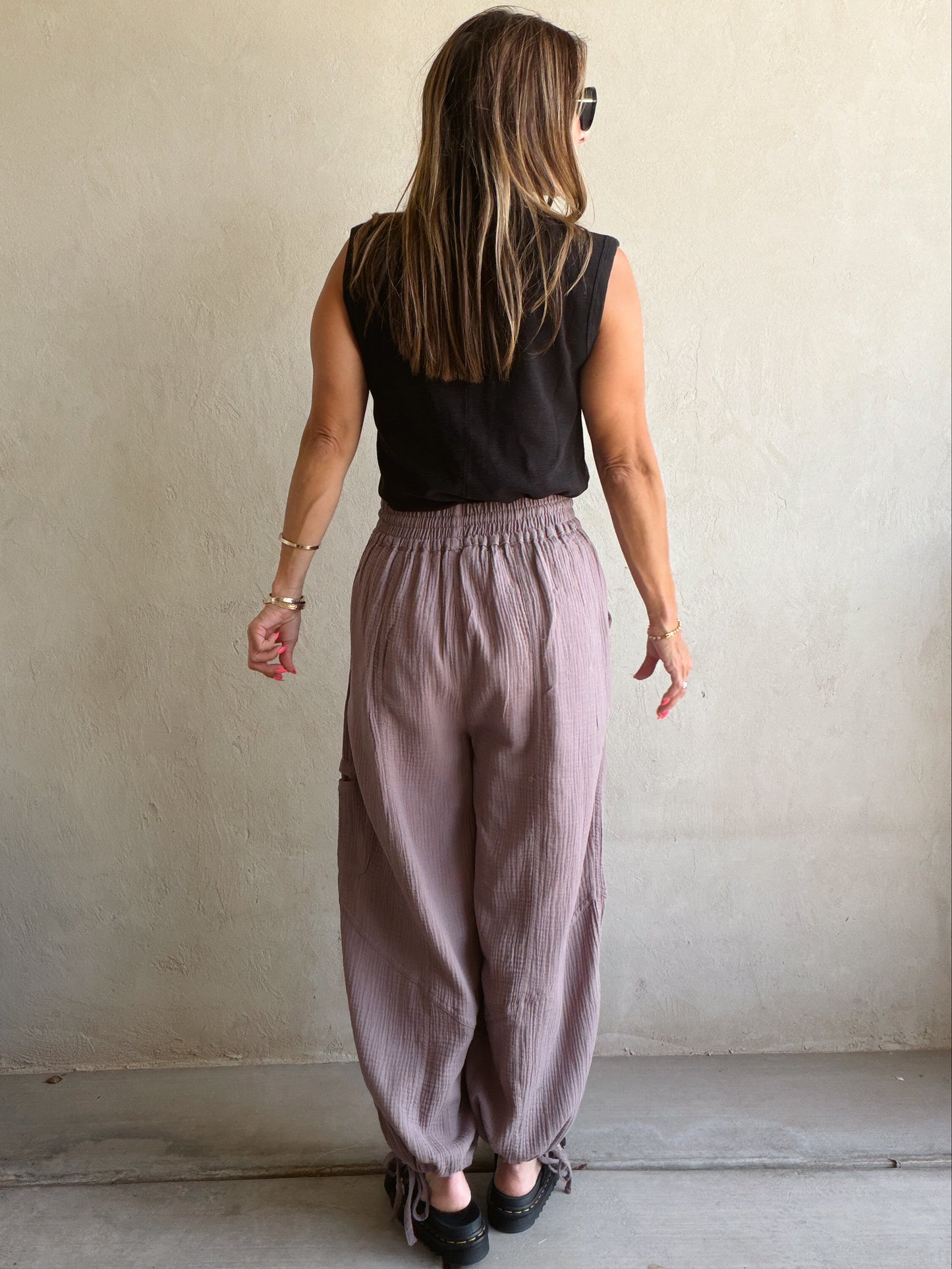 Leila Pants in Dark Lilac