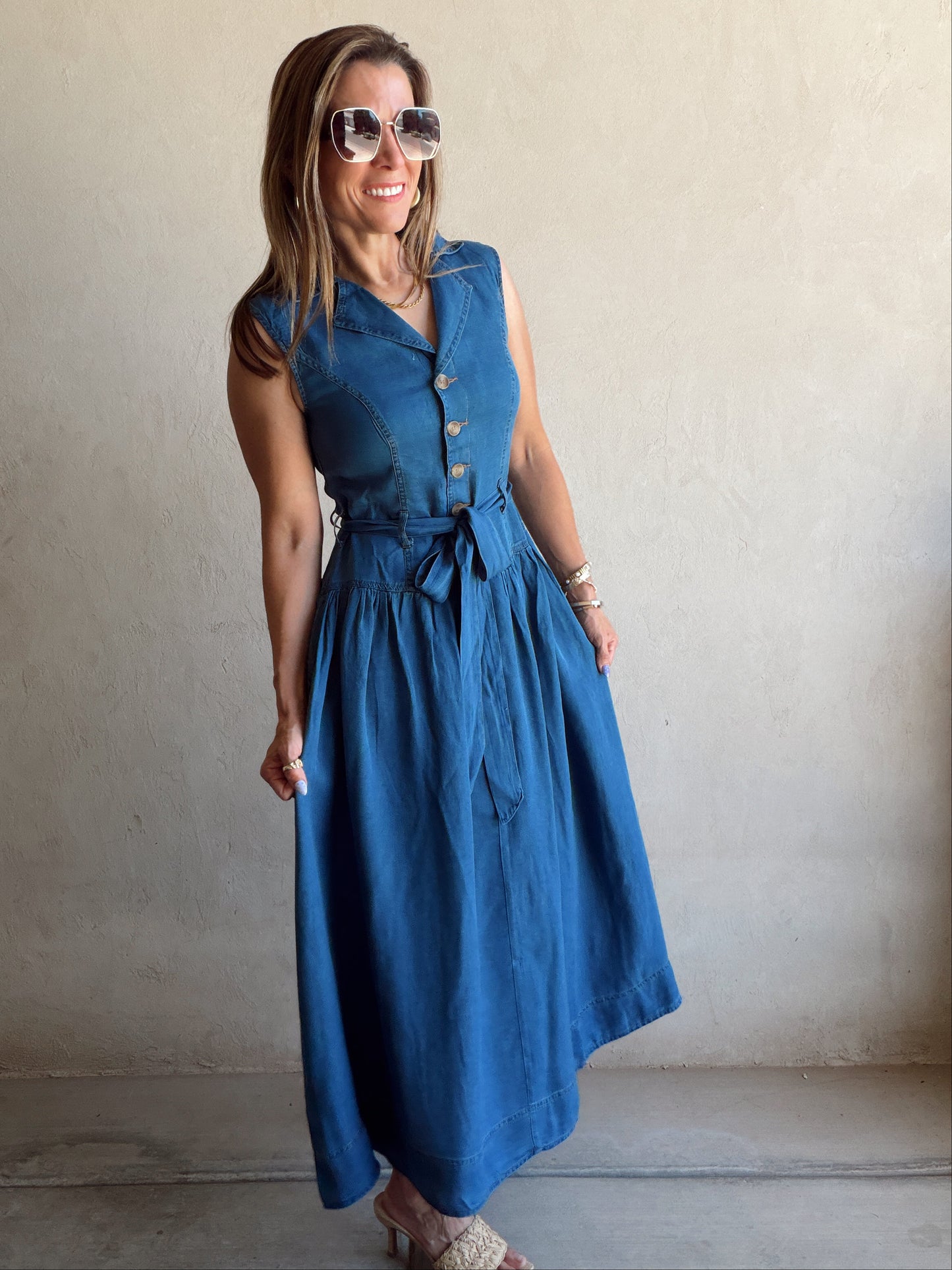 Katee Sleeveless Dress