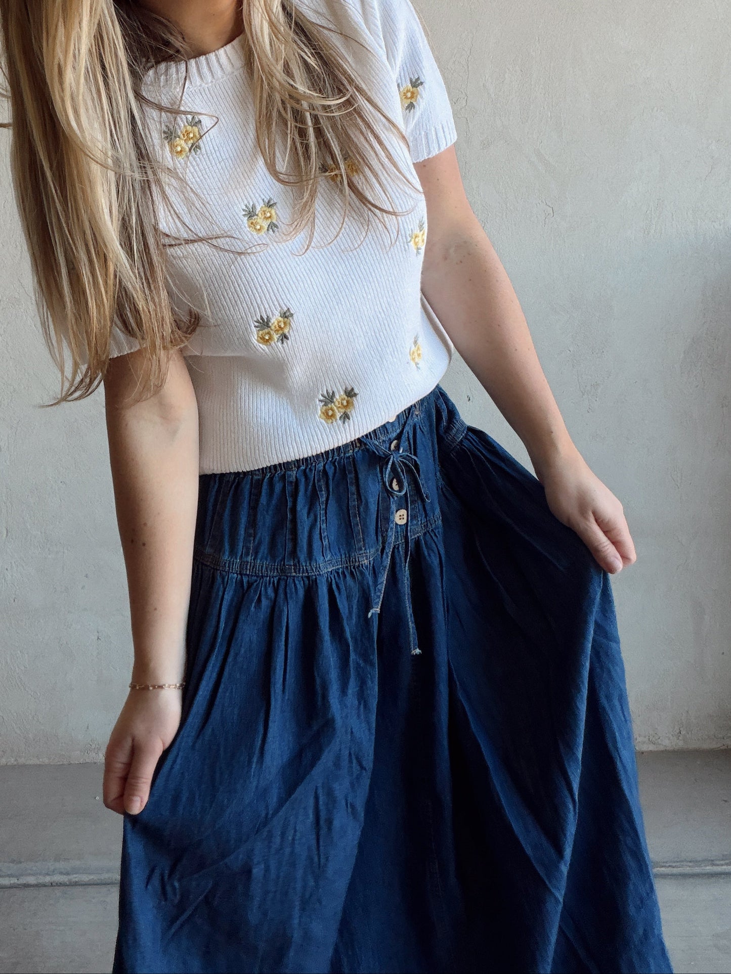 Pintuck Yoke Skirt in Dark Wash