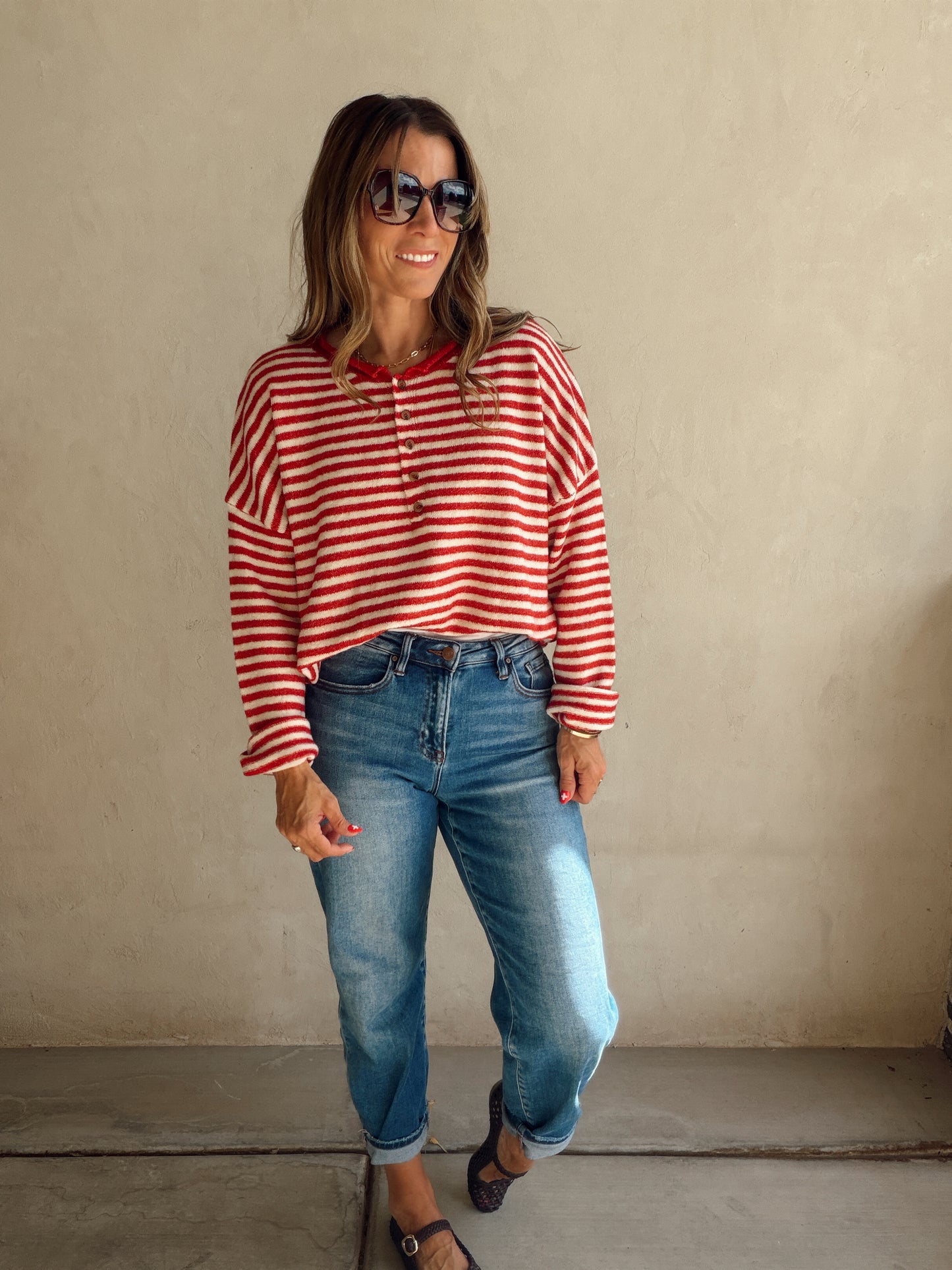 Hanna Henley Sweater in Red