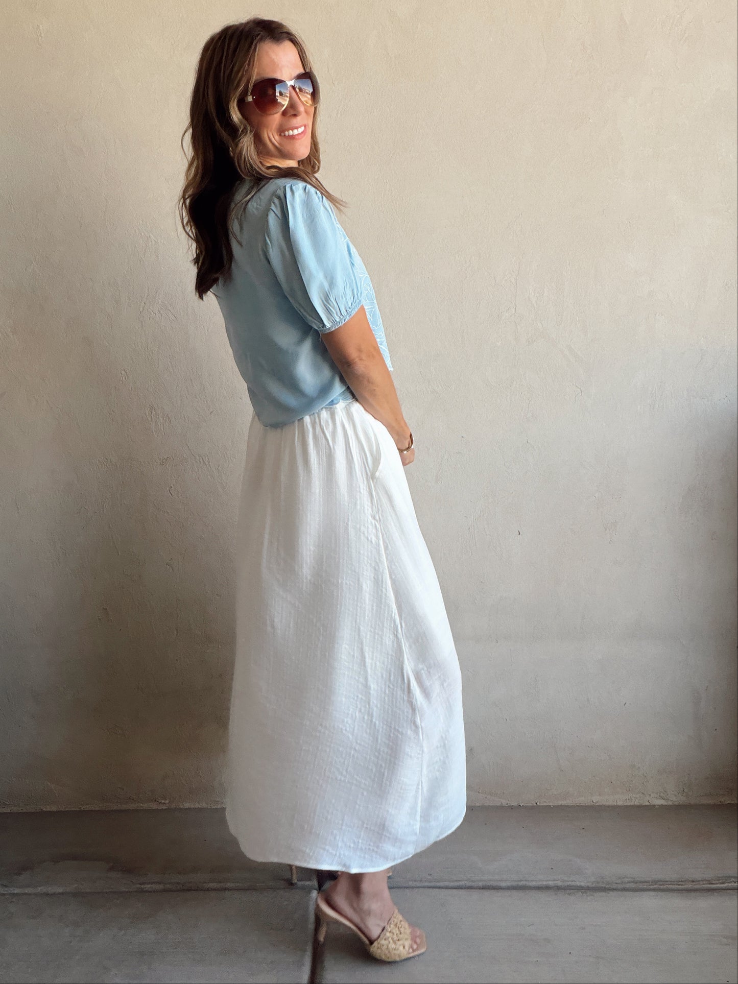 Kynlee Skirt in Linen White