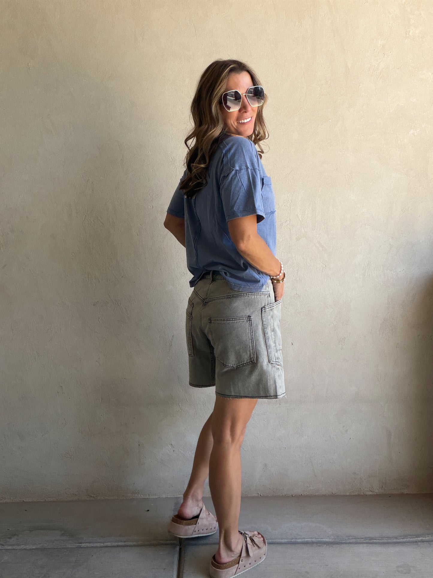 Kendra Barrel Shorts in Gray