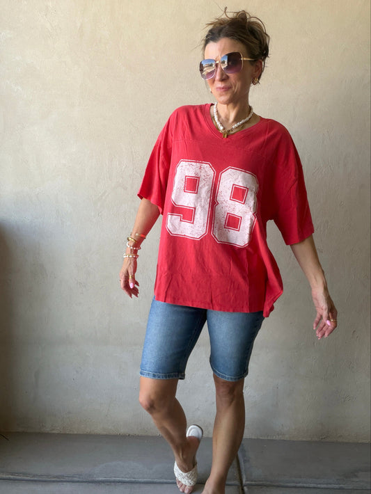 98 Oversized Varsity Tee in Mineral Wash Red