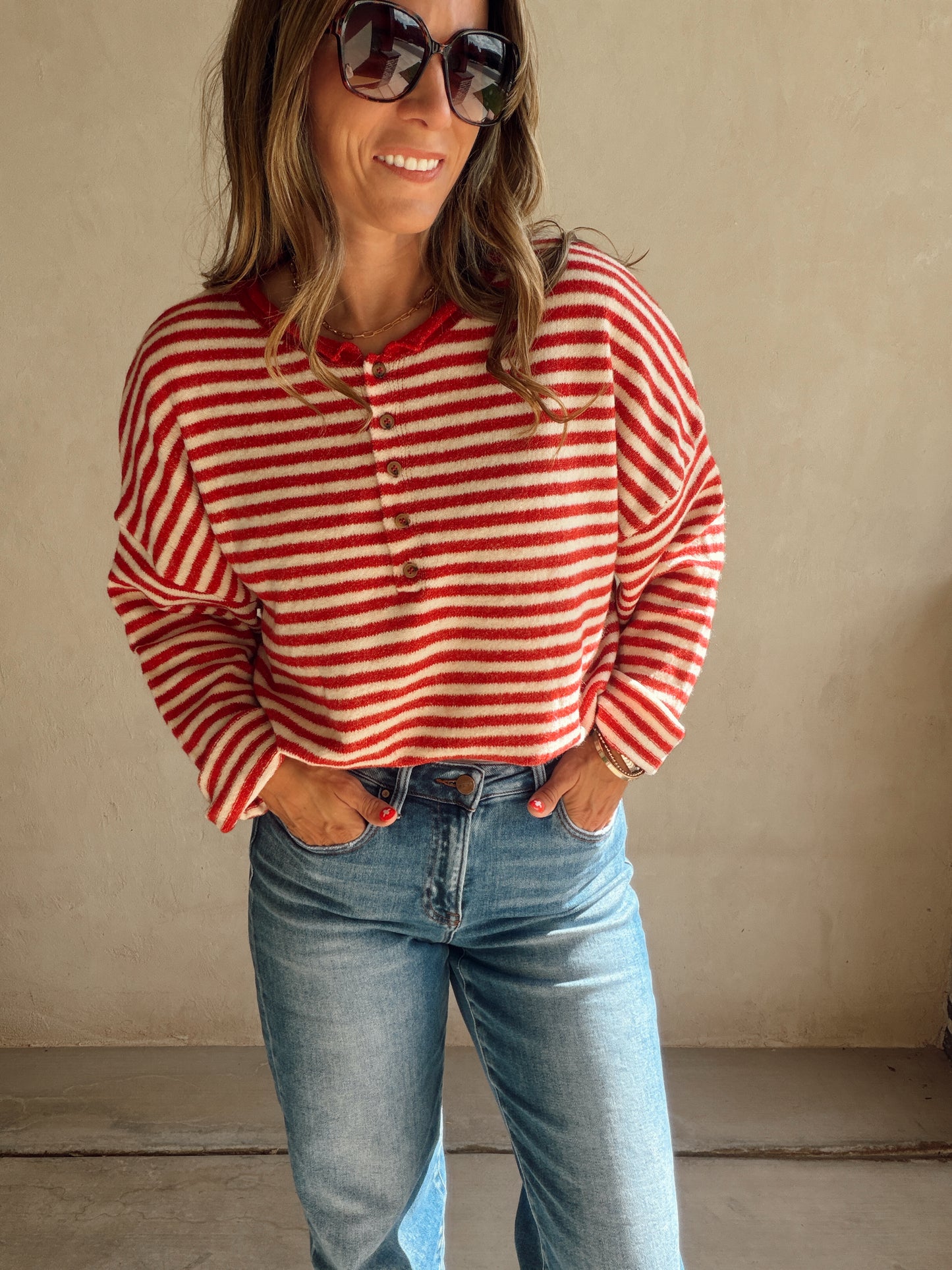 Hanna Henley Sweater in Red