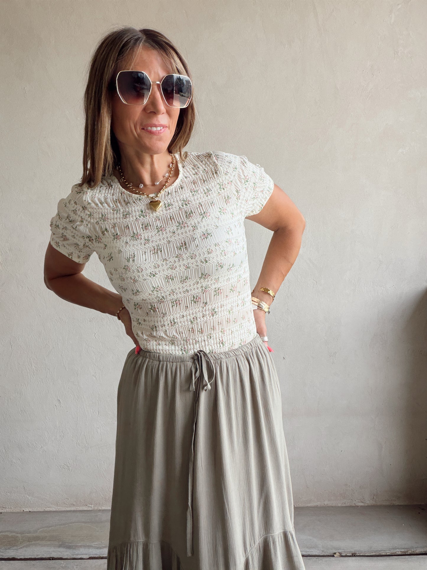 Andrea Fitted Floral Top in Cream