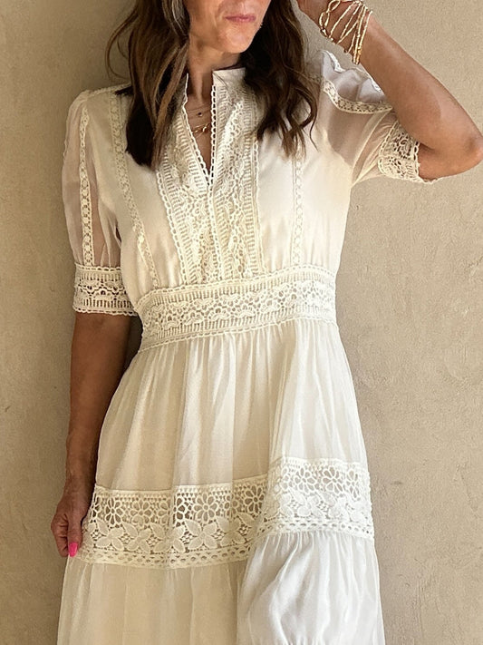 Lilly Lace Maxi Dress in Cream