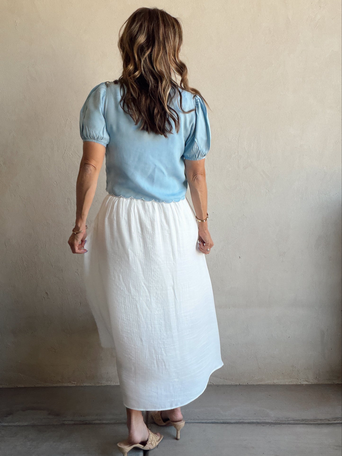 Kynlee Skirt in Linen White