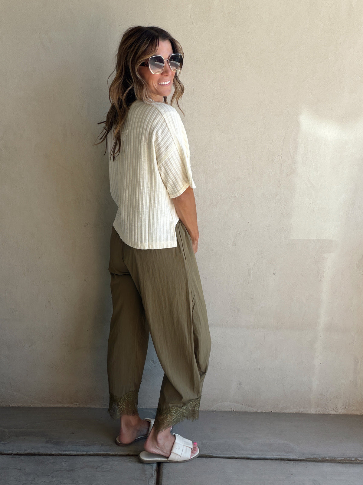 Bella Lace Detailed Pants in Olive
