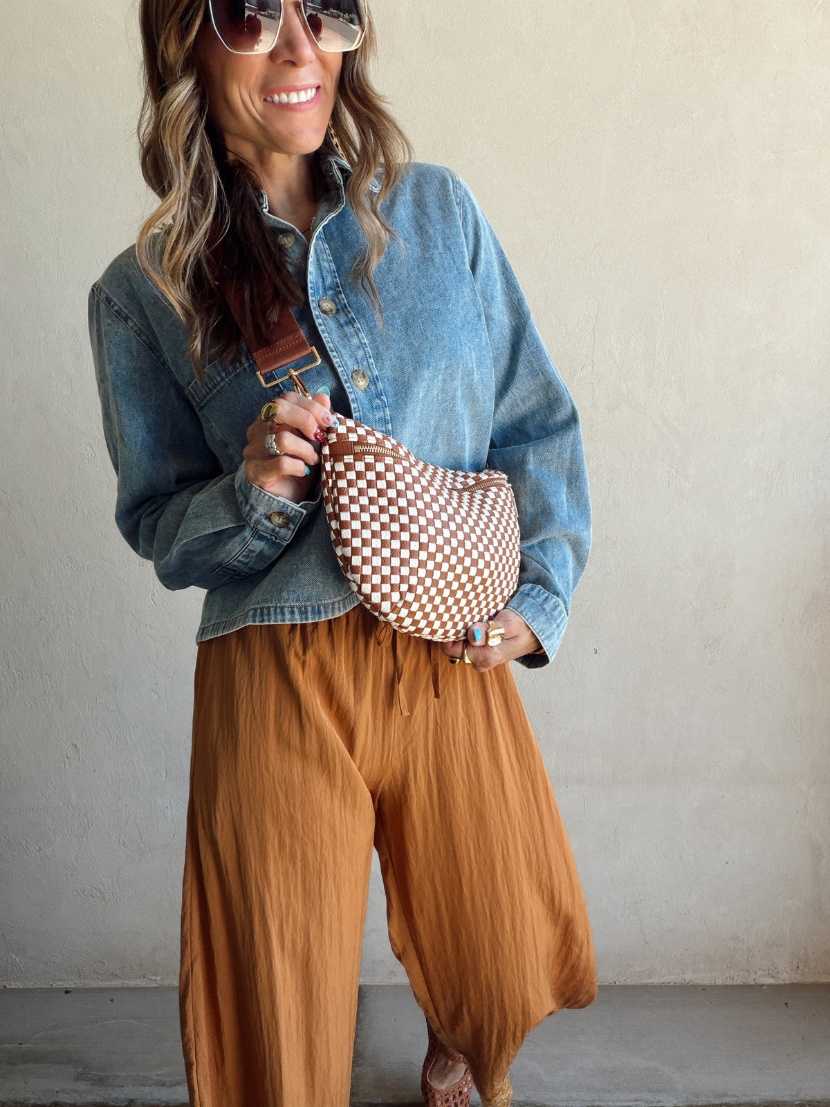 Betty Crossbody Bag in Cognac & Cream