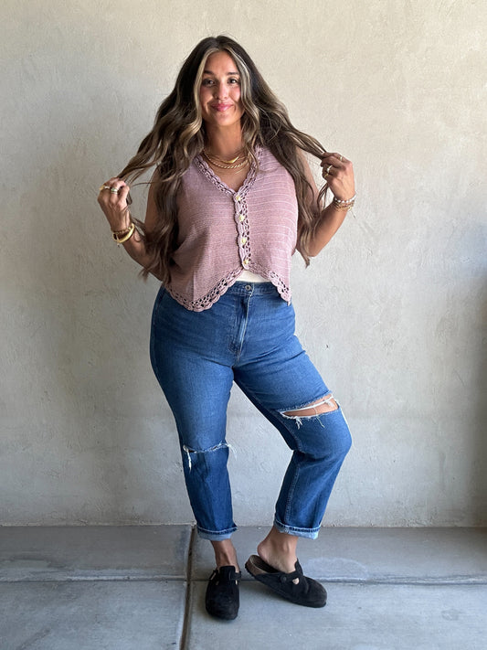 Jemma Crochet Vest in Dusty Rose
